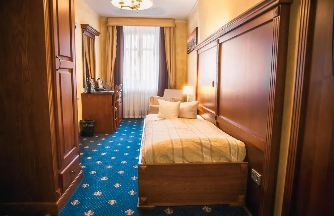 Hotel Italia-1